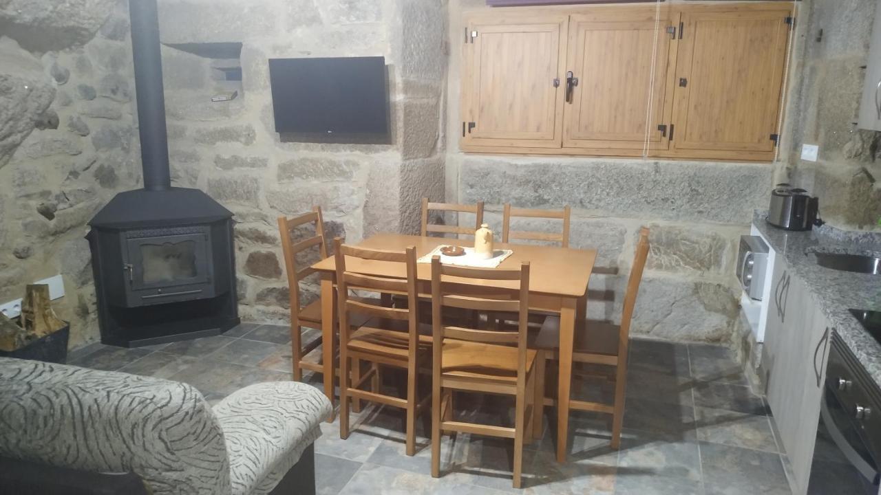 דירות אורנסה Casa Dos Fuelles מראה חיצוני תמונה
